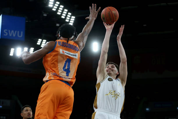 速度的比拼 速度的比拼